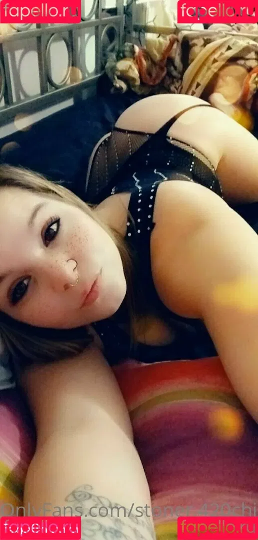 stoner.420chick Onlyfans Photo Gallery 