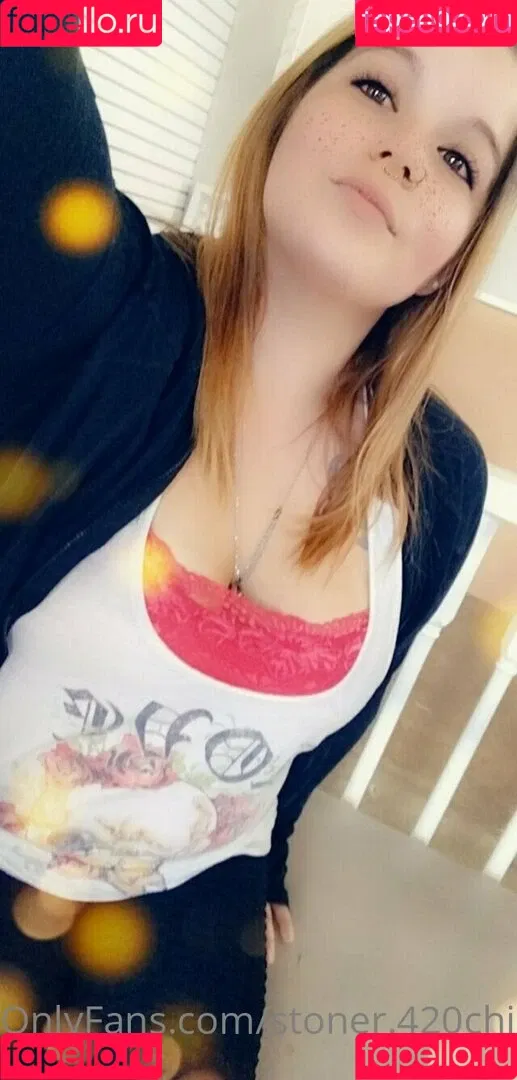 stoner.420chick Onlyfans Photo Gallery 