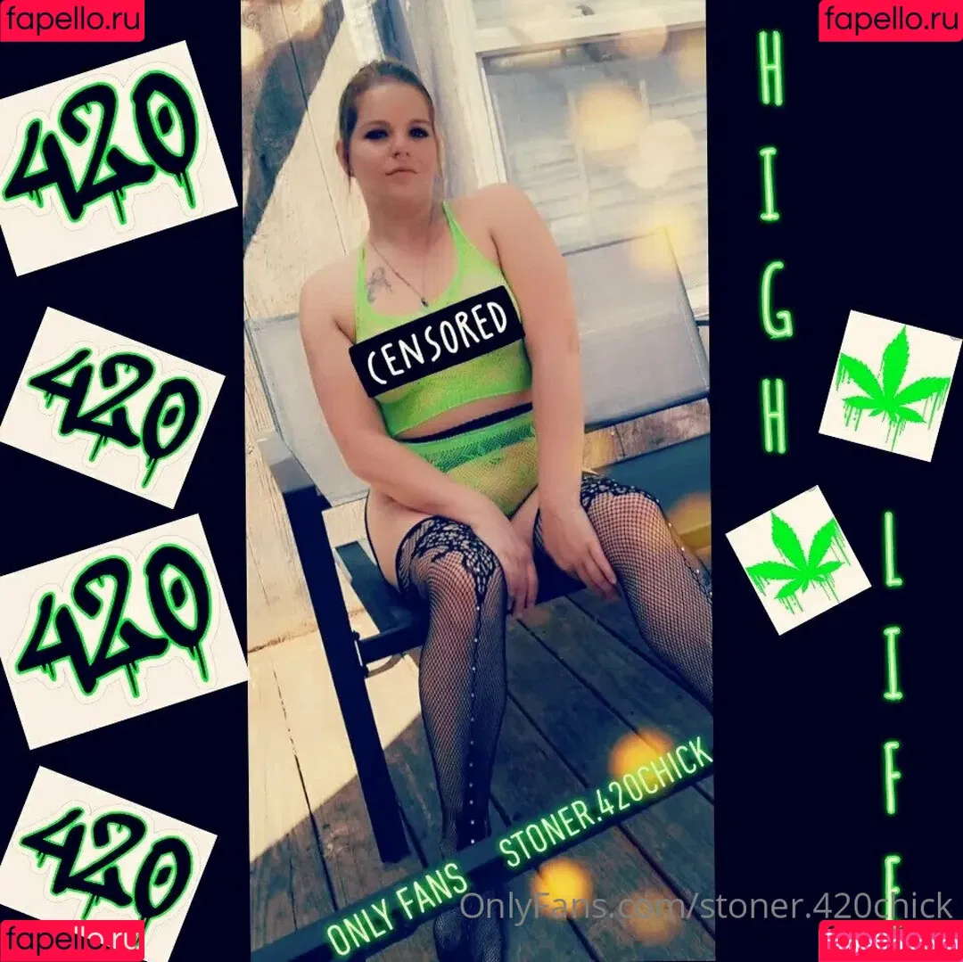 stoner.420chick Onlyfans Photo Gallery 