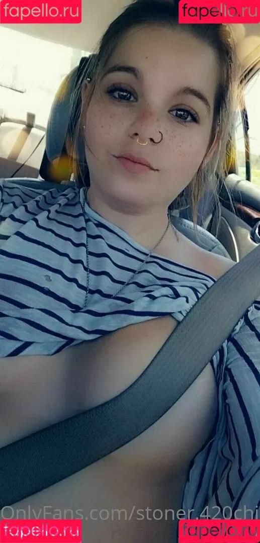 stoner.420chick Onlyfans Photo Gallery 
