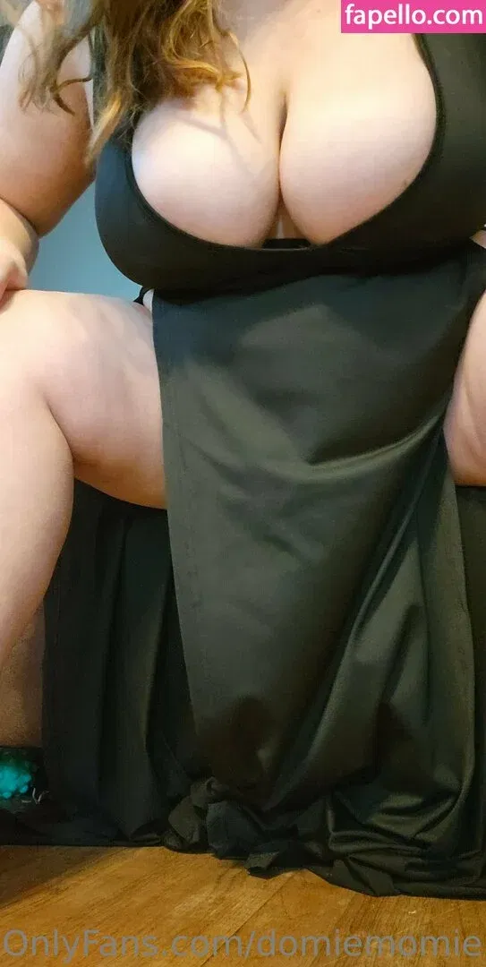 tem_momo Onlyfans Photo Gallery 