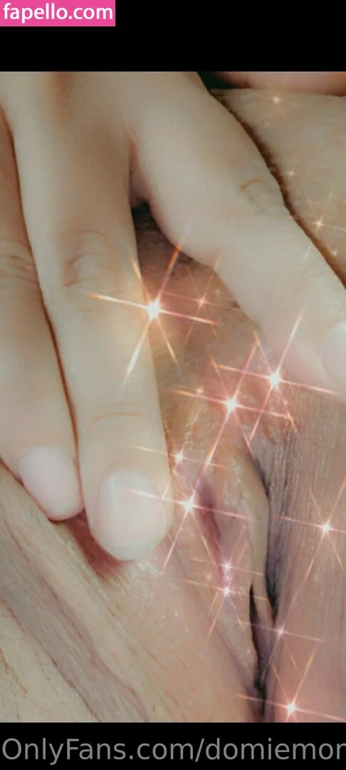 tem_momo Onlyfans Photo Gallery 