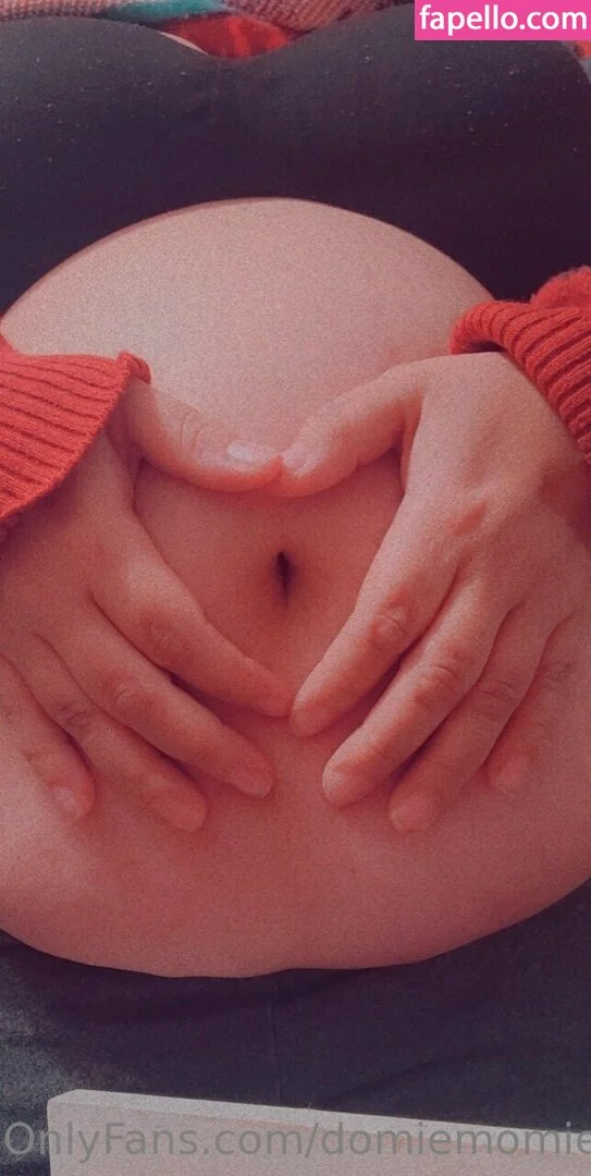 tem_momo Onlyfans Photo Gallery 