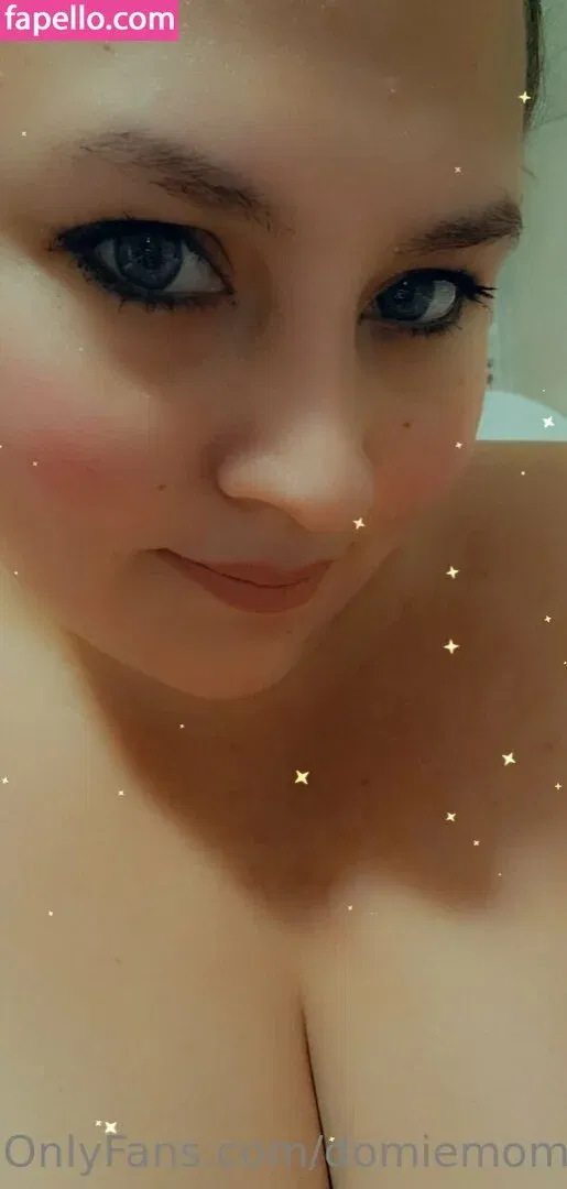 tem_momo Onlyfans Photo Gallery 