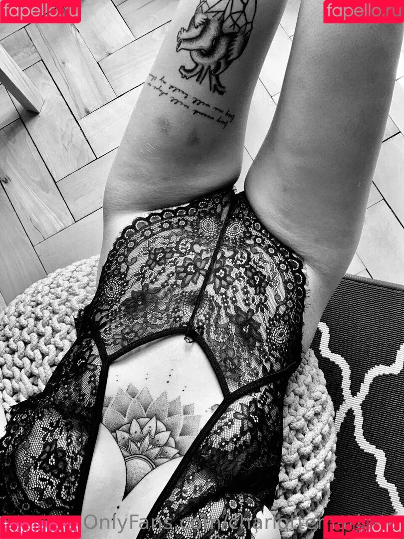 Luna_zuhause Onlyfans Photo Gallery 