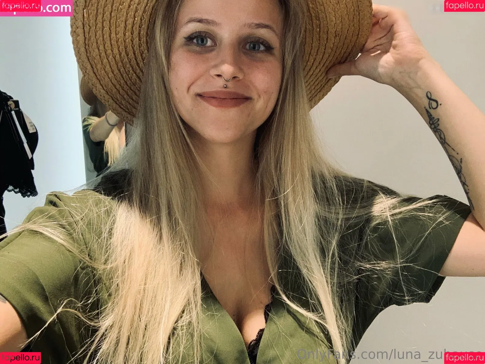 Luna_zuhause Onlyfans Photo Gallery 