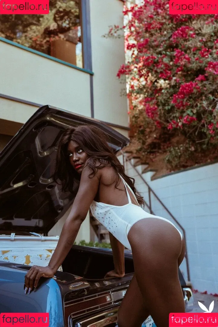 Victoria Antoinette Onlyfans Photo Gallery 