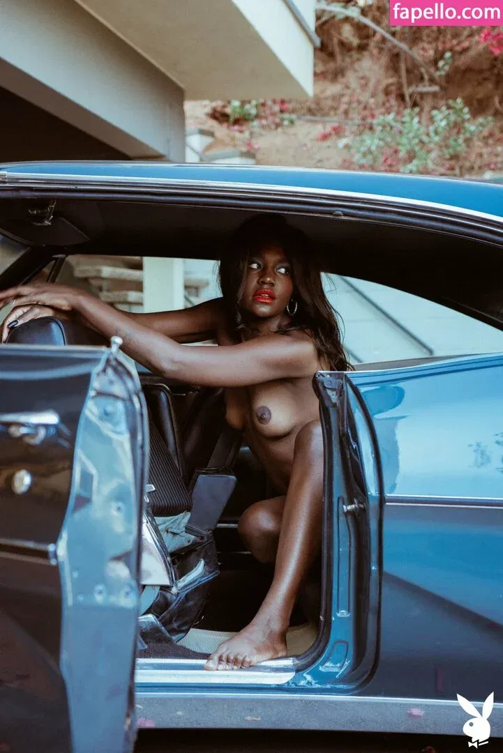 Victoria Antoinette Onlyfans Photo Gallery 