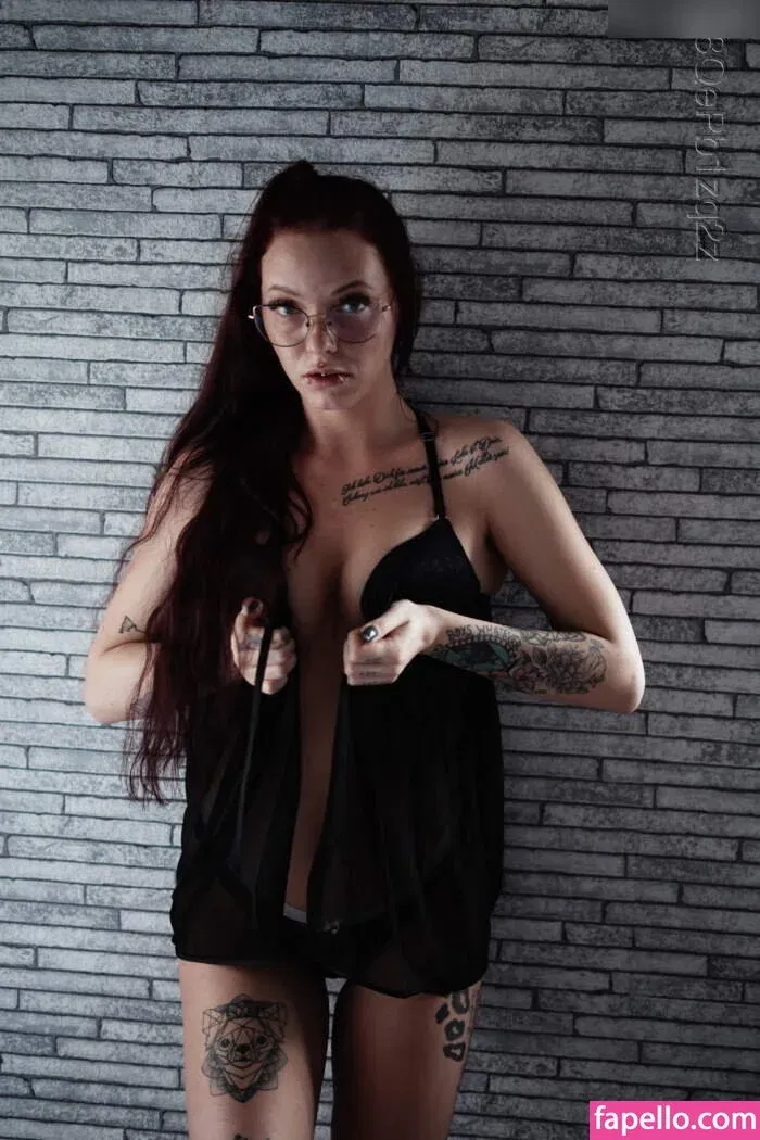 Evee_Avery Onlyfans Photo Gallery 