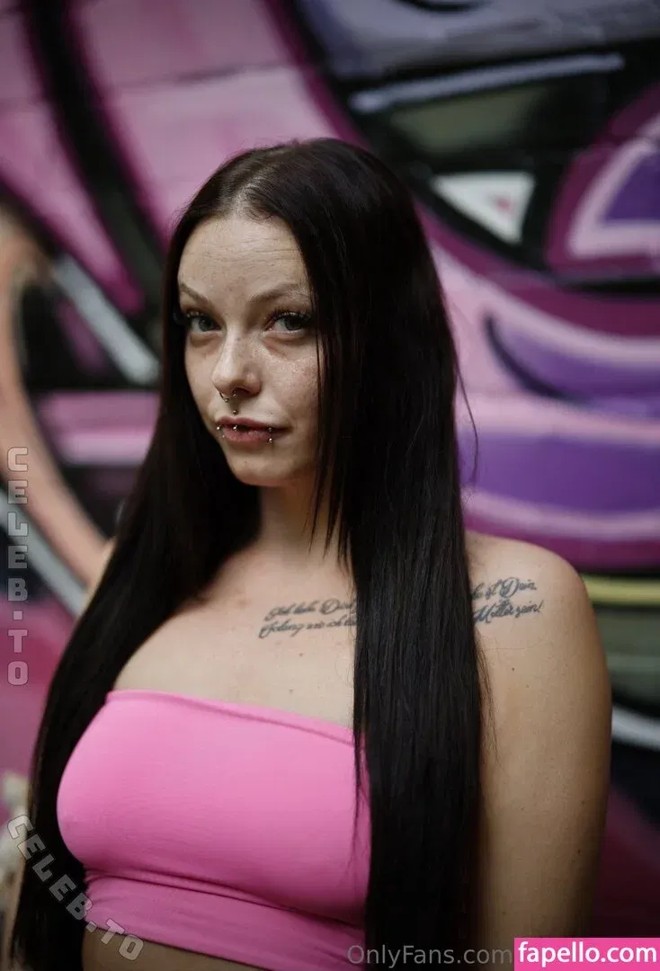 Evee_Avery Onlyfans Photo Gallery 