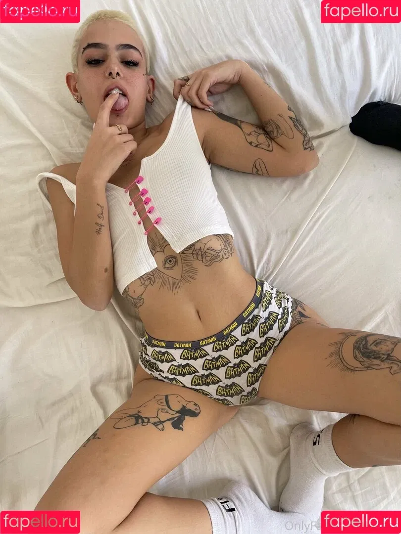 Hila_bby Onlyfans Photo Gallery 