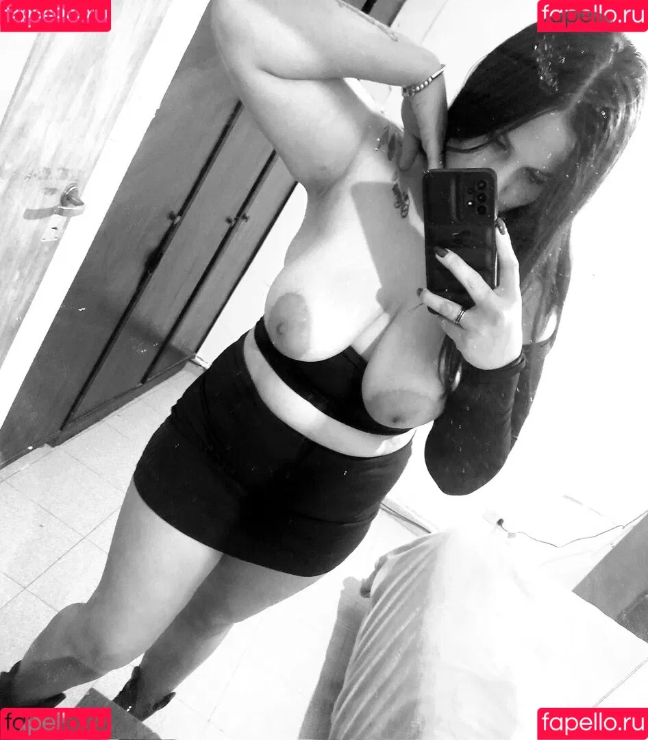 MusaadeAzucar Onlyfans Photo Gallery 