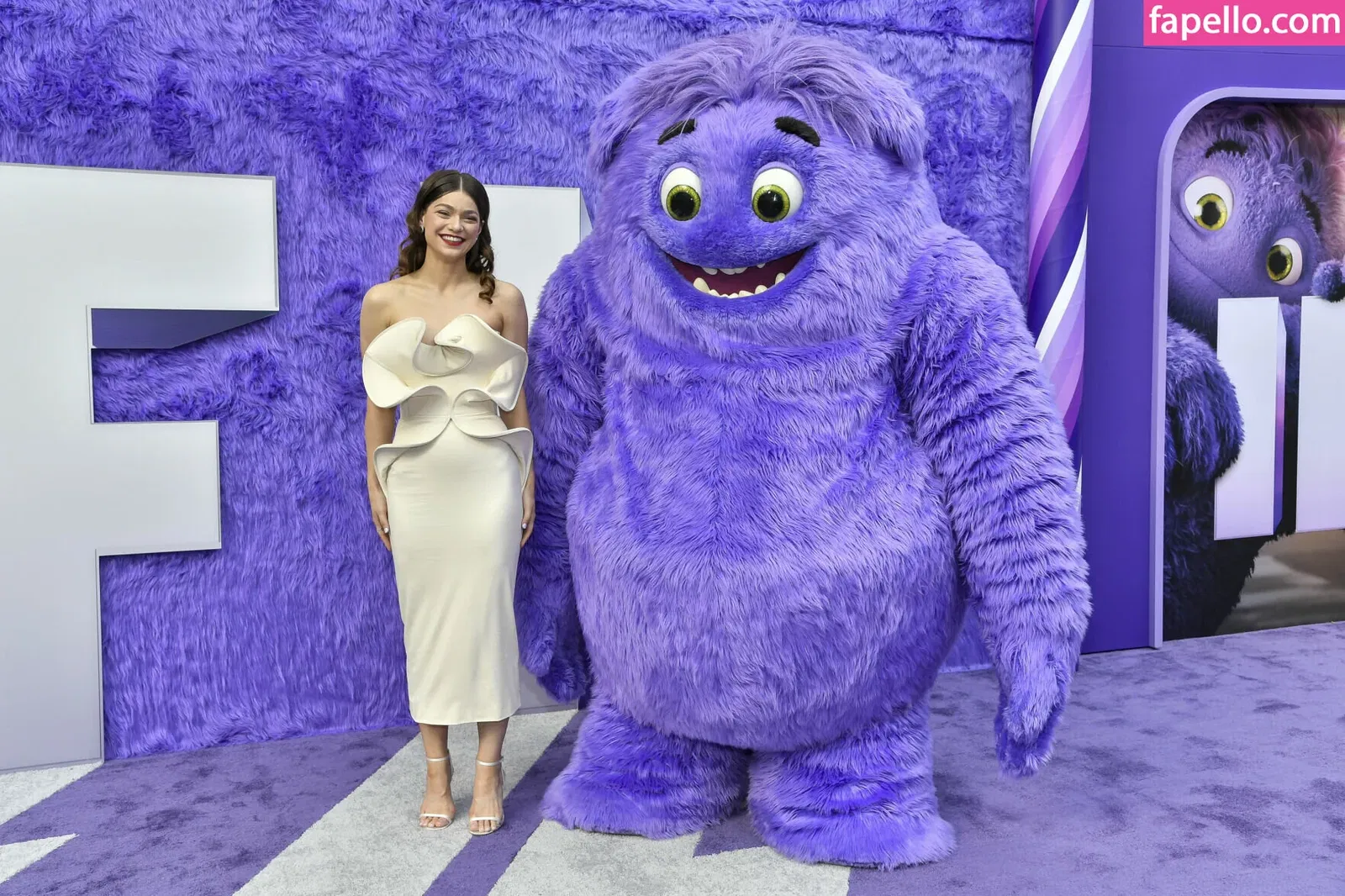 Catharine Daddario Onlyfans Photo Gallery 