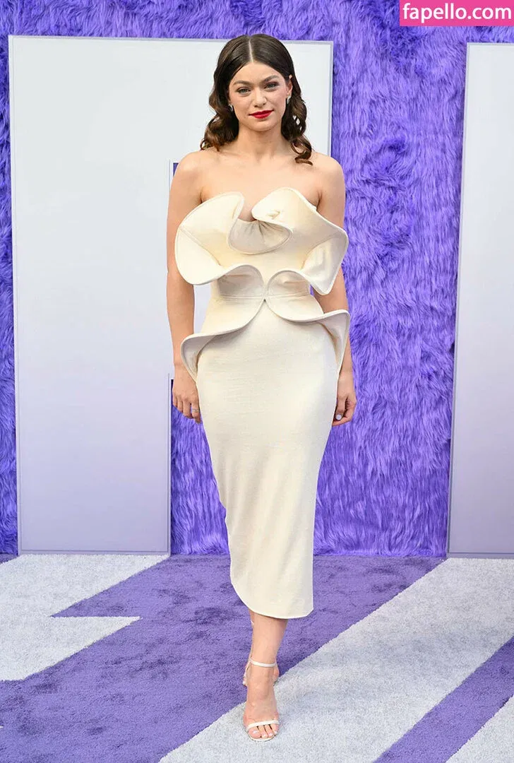 Catharine Daddario Onlyfans Photo Gallery 