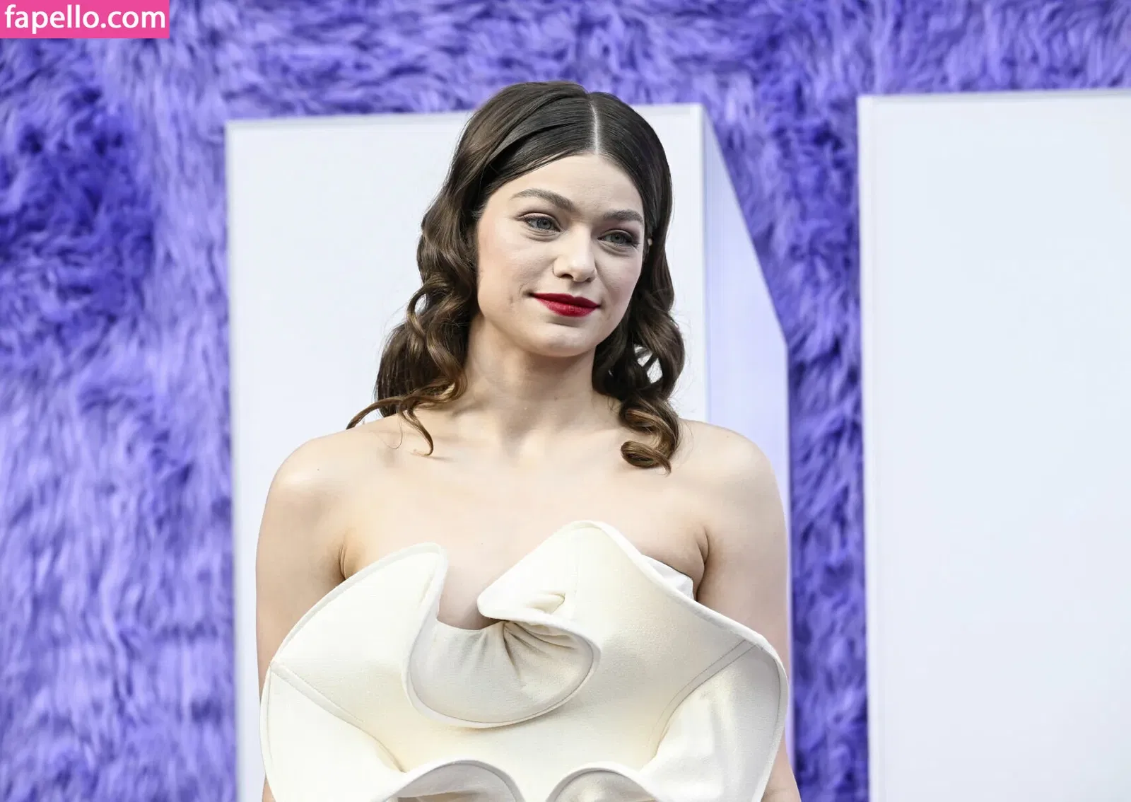 Catharine Daddario Onlyfans Photo Gallery 