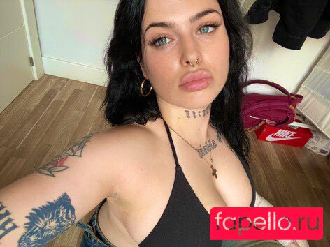 Miciikomal4ndr0 Nude Onlyfans Photo 5