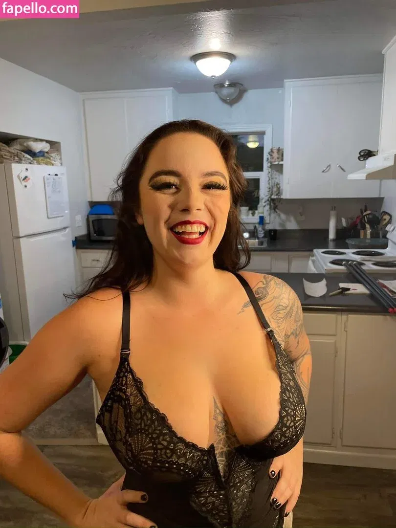 Daisy May Onlyfans Photo Gallery 