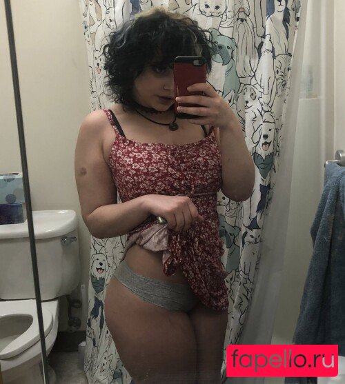 Guttergirlgab Nude Onlyfans Photo 7