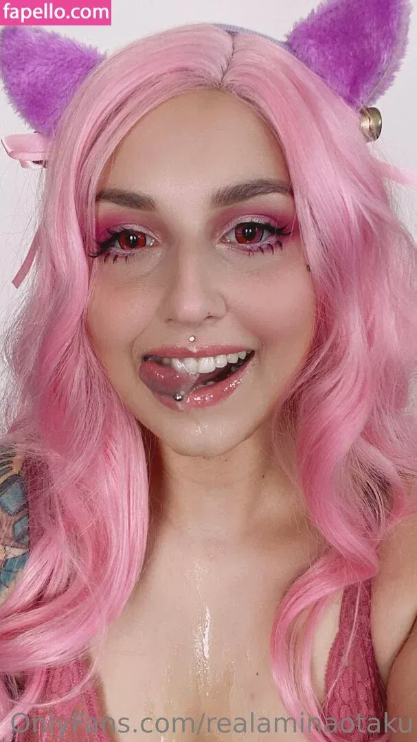 realaminaotaku Onlyfans Photo Gallery 