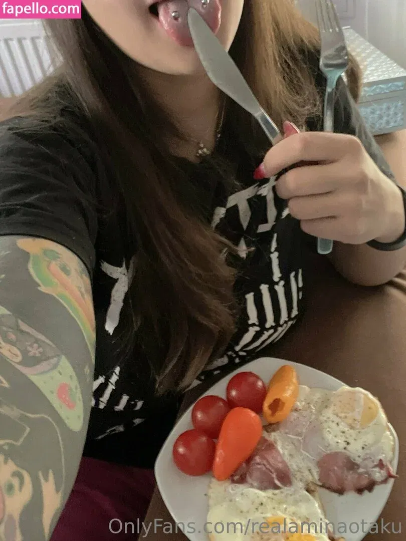 realaminaotaku Onlyfans Photo Gallery 