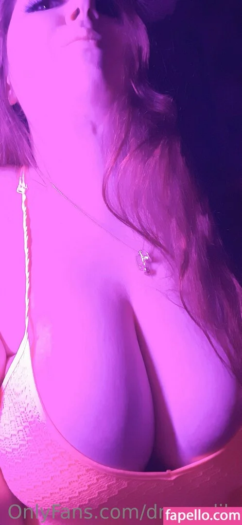 dream.lily Onlyfans Photo Gallery 