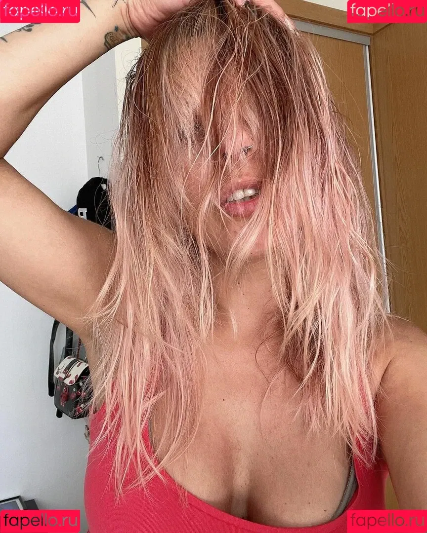 Dani Botan Onlyfans Photo Gallery 