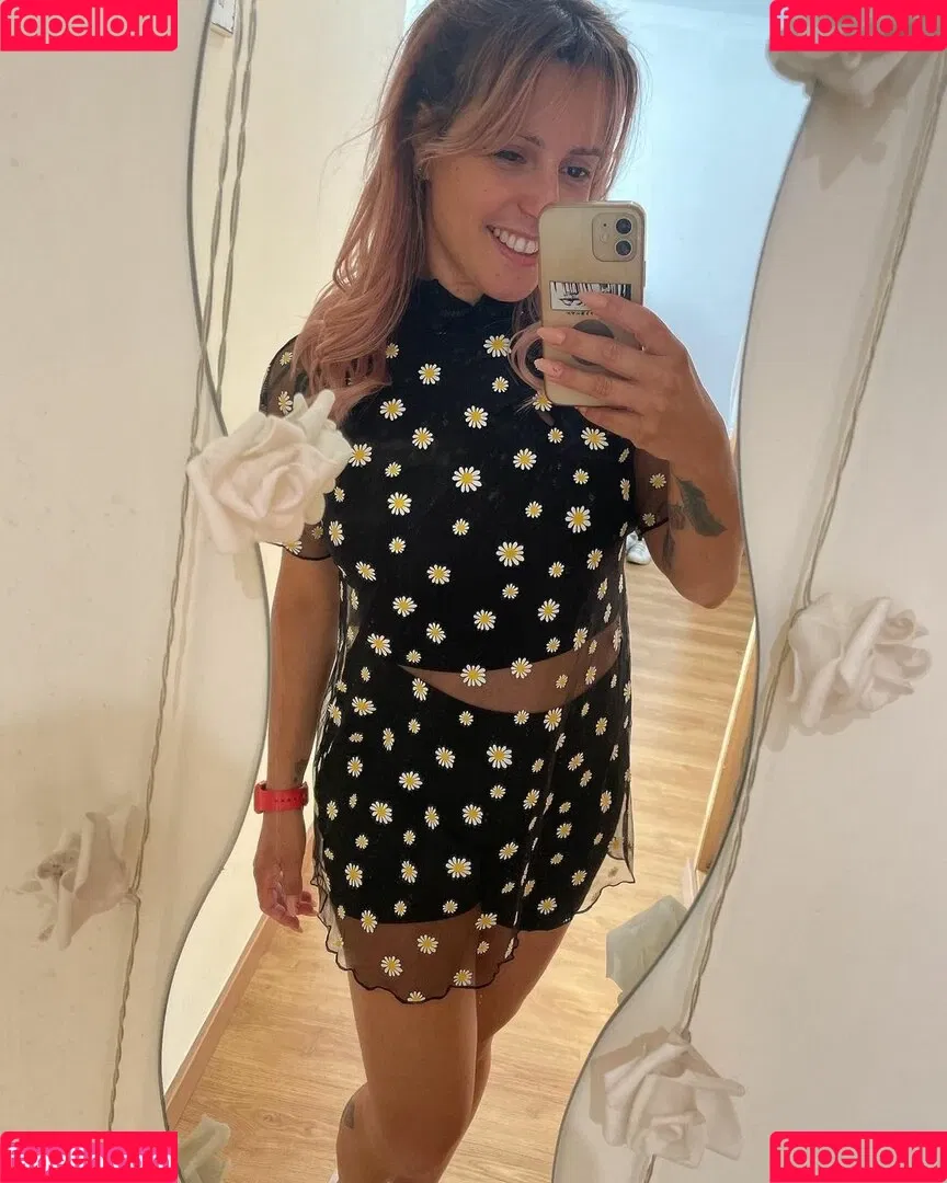 Dani Botan Onlyfans Photo Gallery 