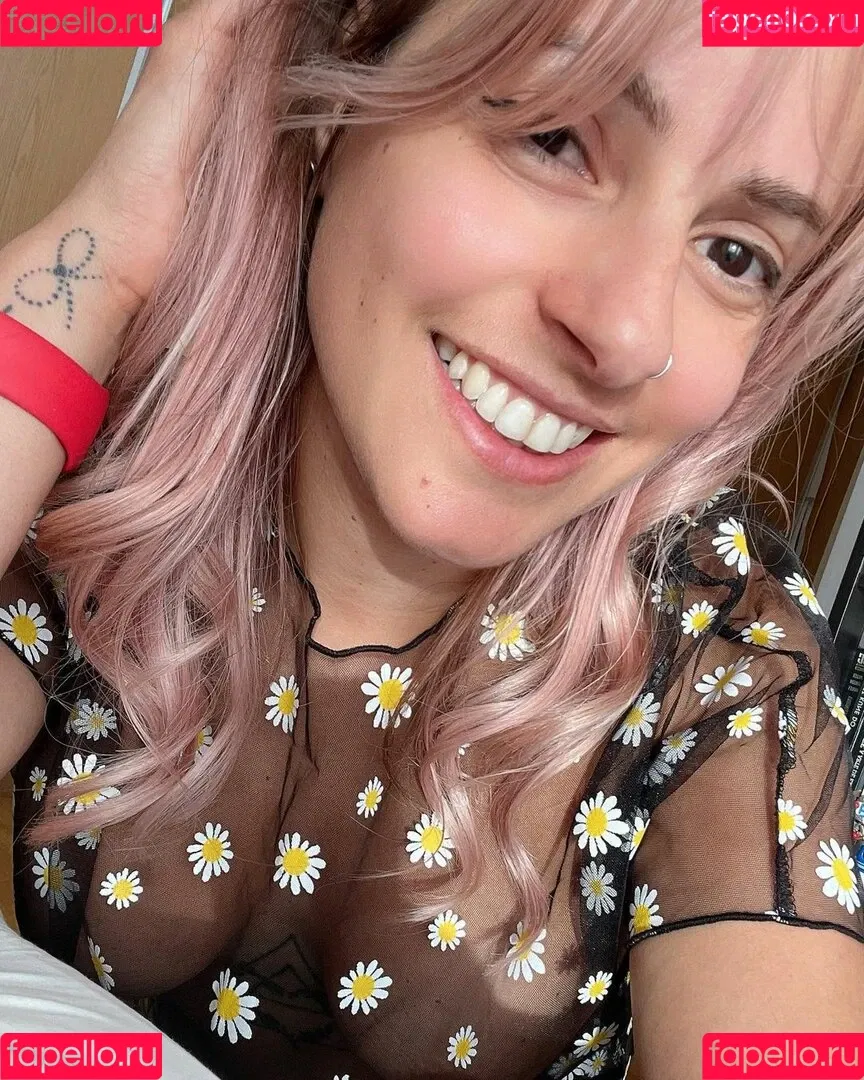 Dani Botan Onlyfans Photo Gallery 