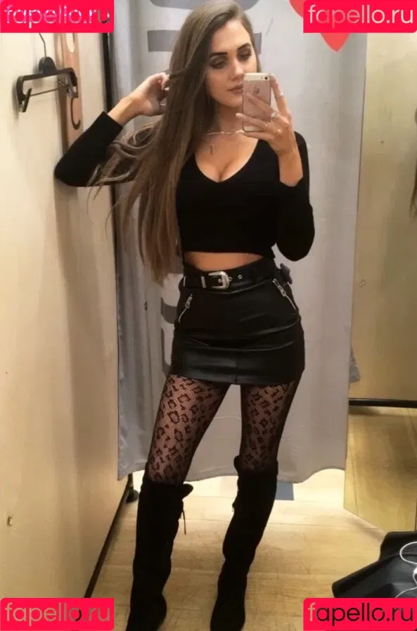 instaisabella Onlyfans Photo Gallery 