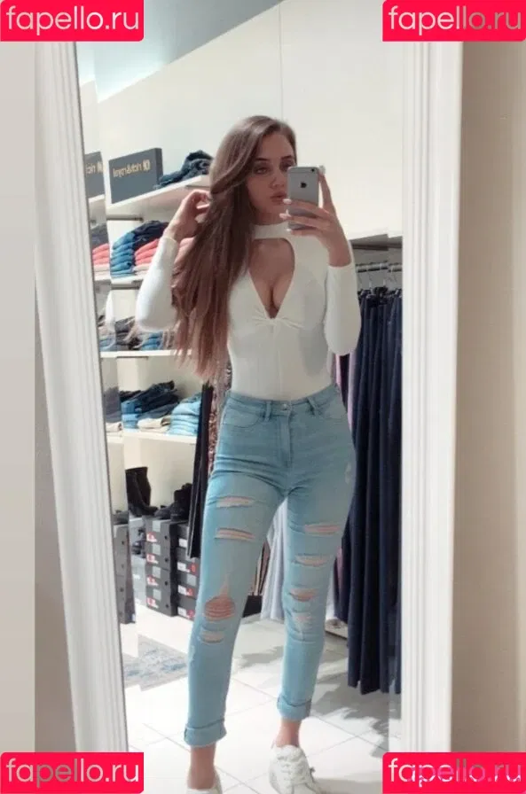 instaisabella Onlyfans Photo Gallery 