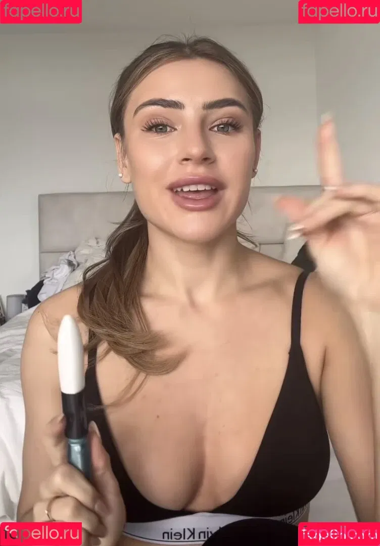 Anna von Klinski Onlyfans Photo Gallery 