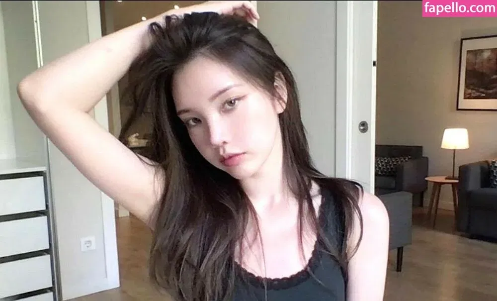 Xooos 수스 Onlyfans Photo Gallery 