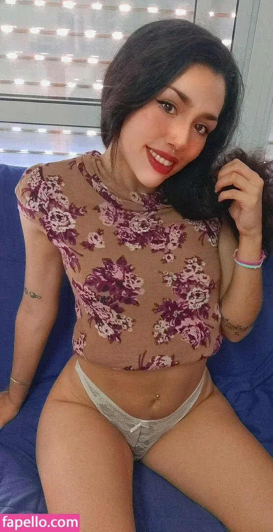 nessauwufreee Onlyfans Photo Gallery 