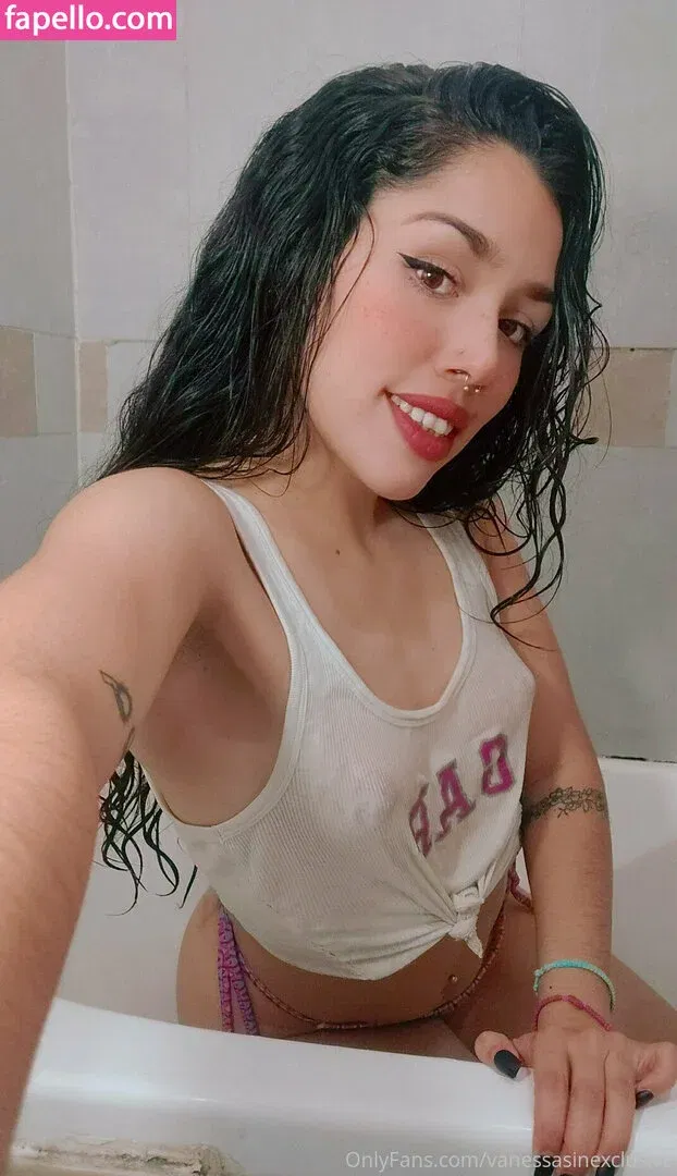 nessauwufreee Onlyfans Photo Gallery 