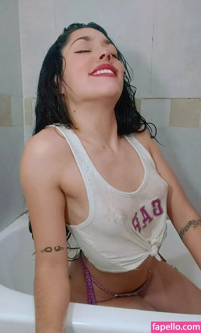 nessauwufreee Onlyfans Photo Gallery 