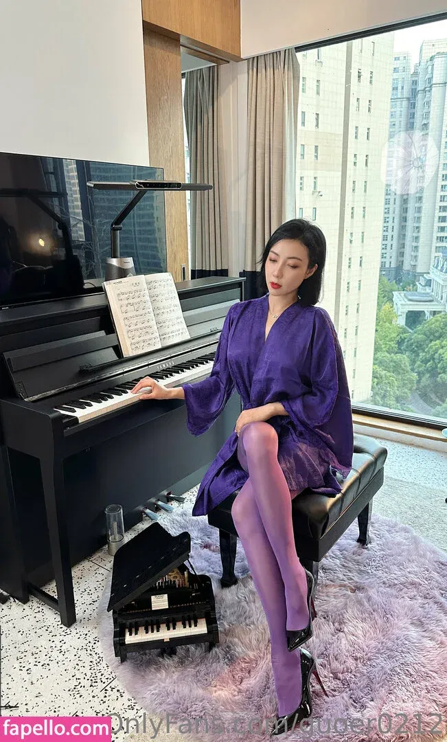 guoer0212 Onlyfans Photo Gallery 