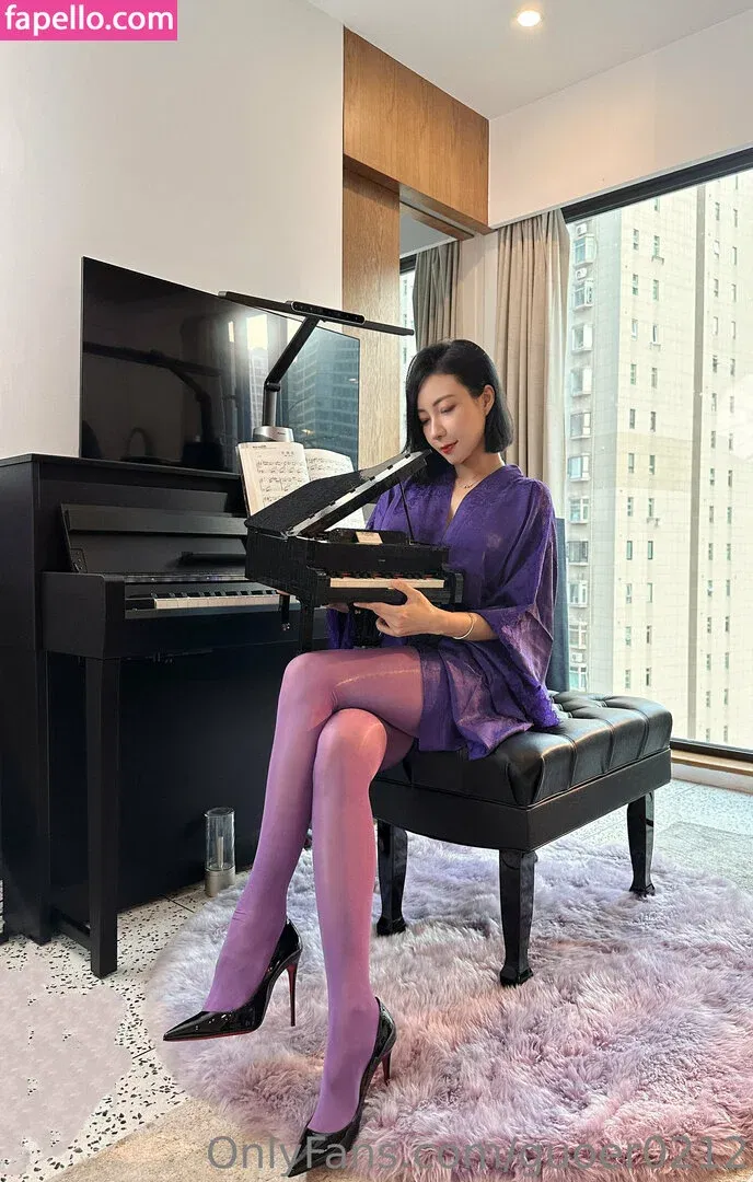 guoer0212 Onlyfans Photo Gallery 