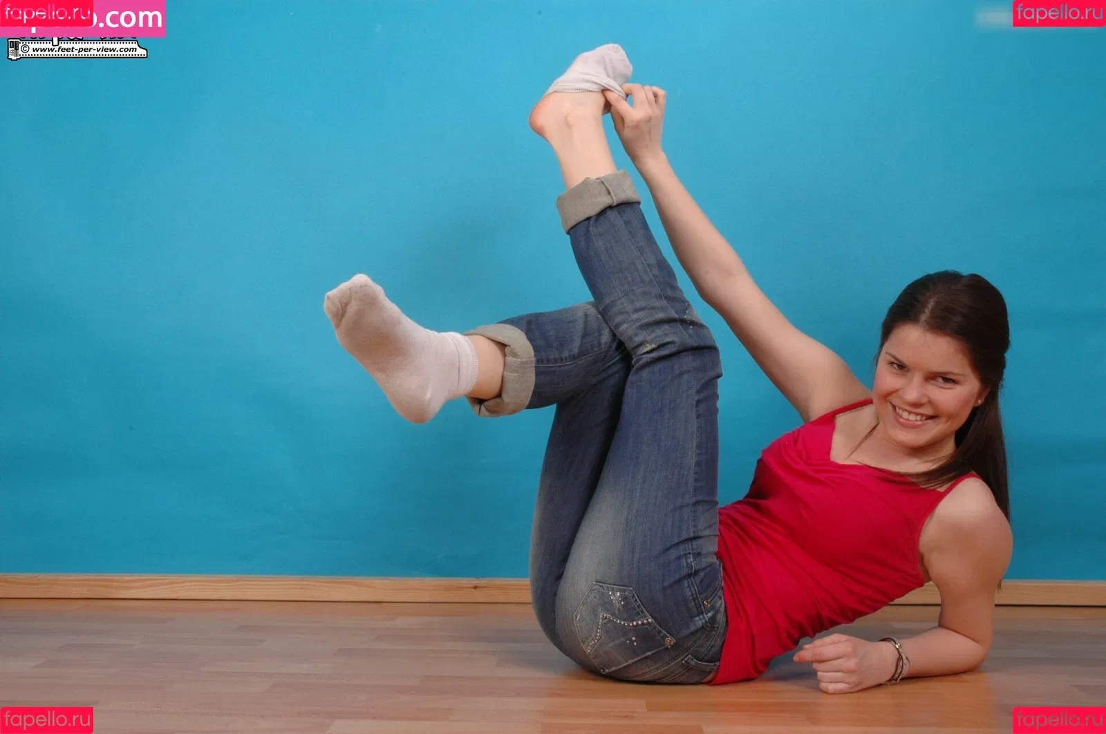 Feetperview / Sockenmädchen Onlyfans Photo Gallery 