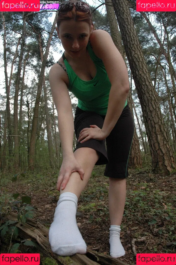 Feetperview / Sockenmädchen Onlyfans Photo Gallery 
