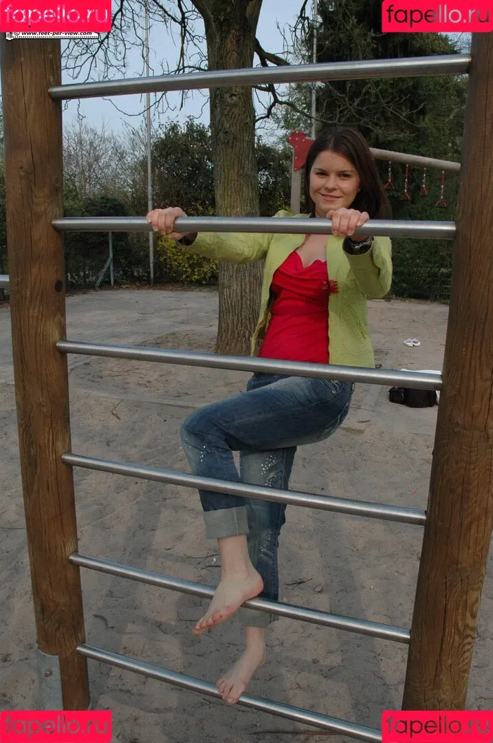 Feetperview / Sockenmädchen Onlyfans Photo Gallery 