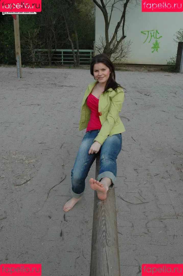 Feetperview / Sockenmädchen Onlyfans Photo Gallery 