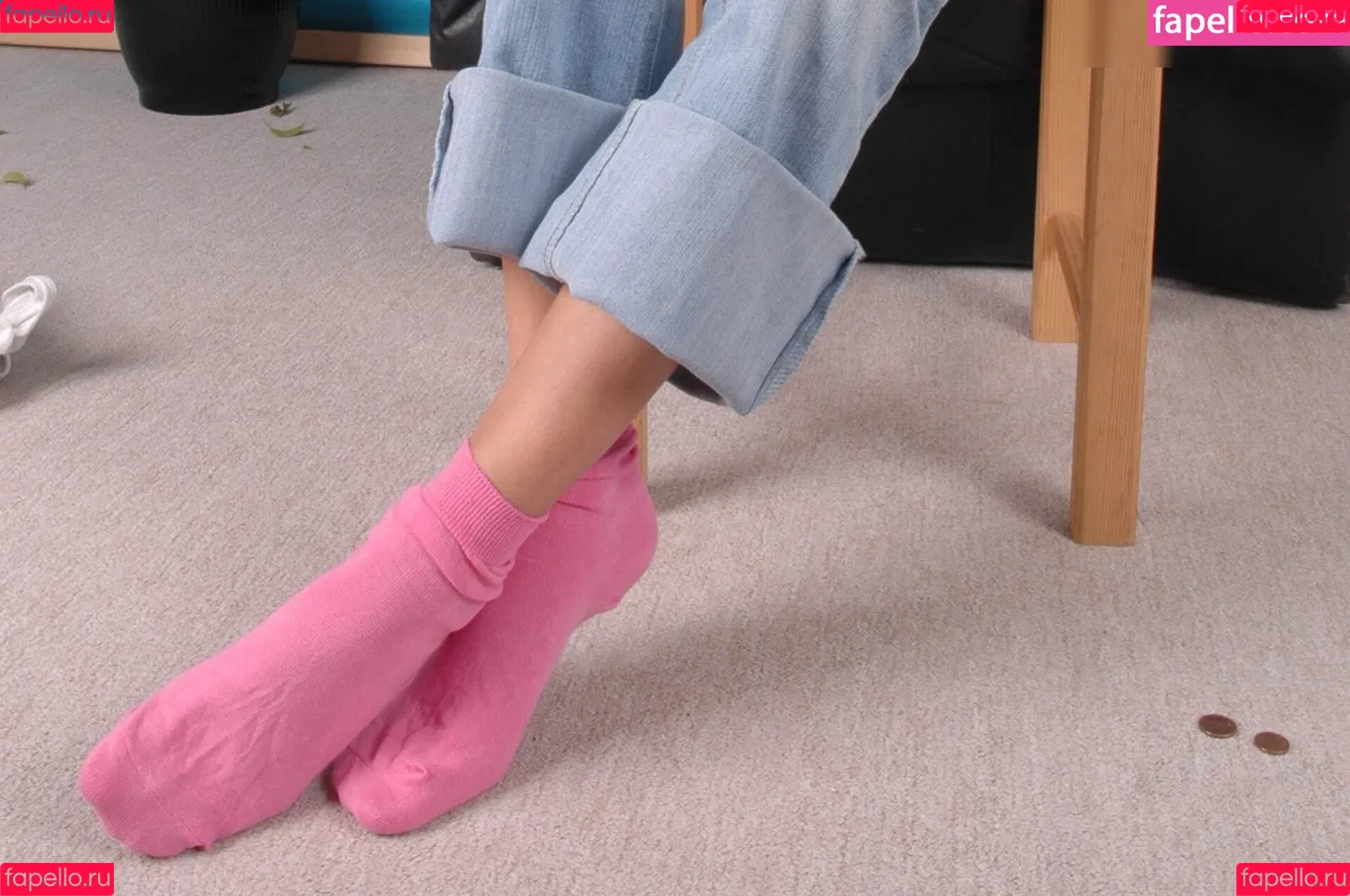 Feetperview / Sockenmädchen Onlyfans Photo Gallery 