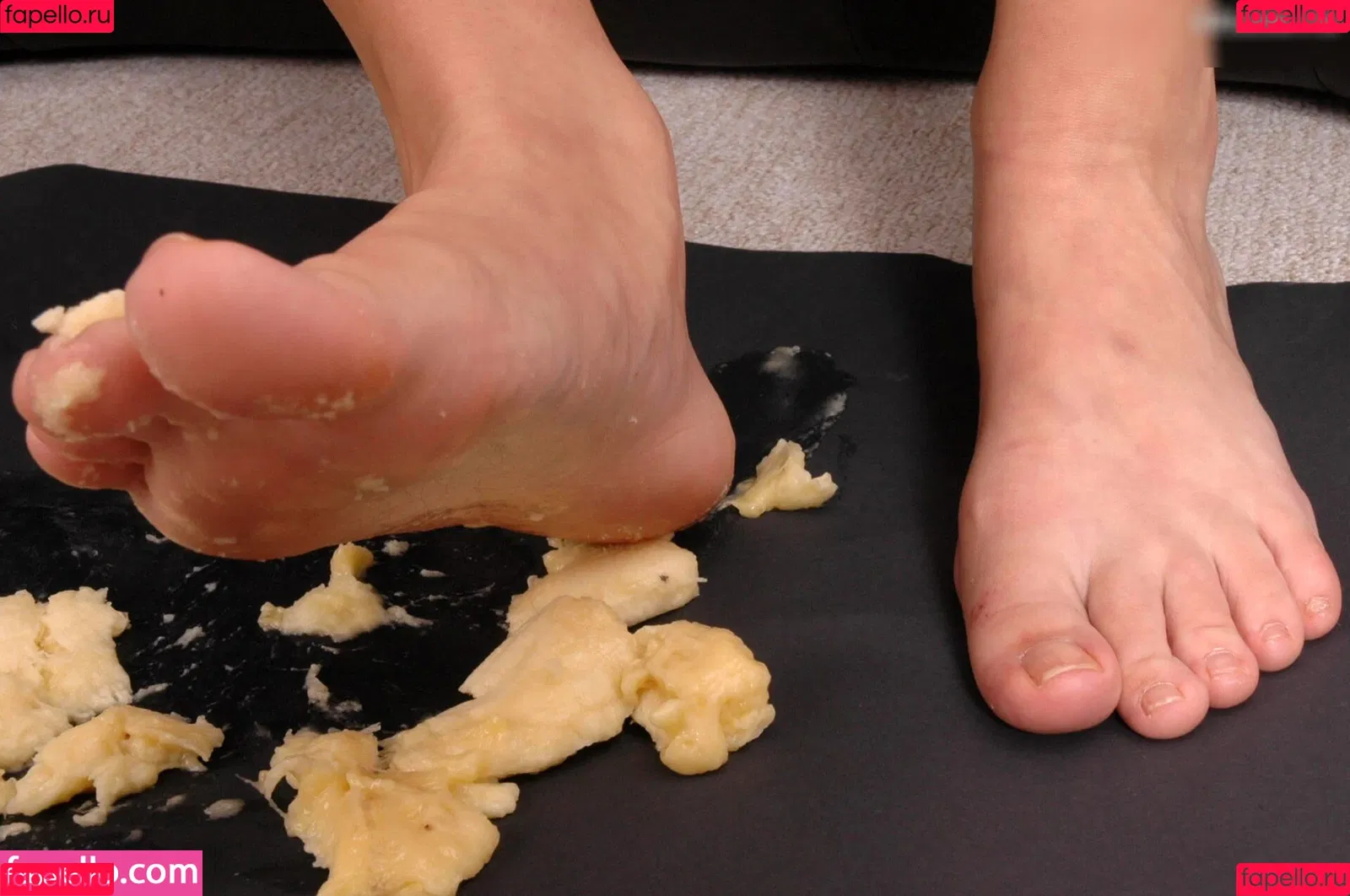 Feetperview / Sockenmädchen Onlyfans Photo Gallery 