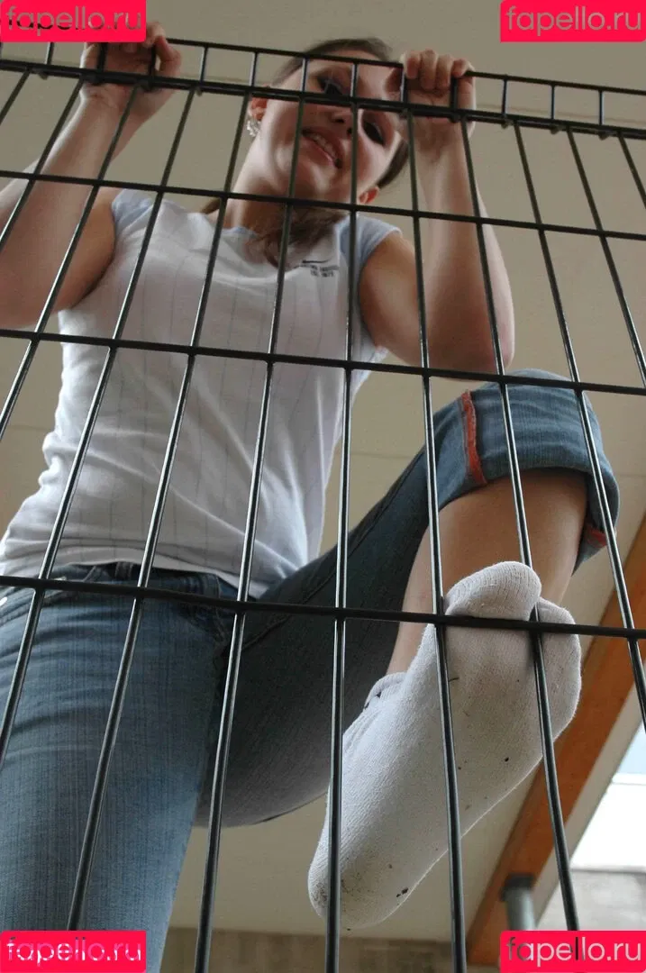 Feetperview / Sockenmädchen Onlyfans Photo Gallery 