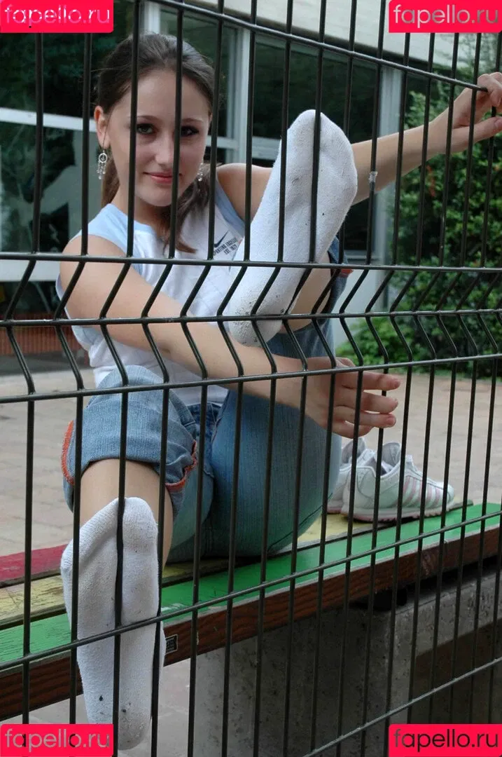 Feetperview / Sockenmädchen Onlyfans Photo Gallery 