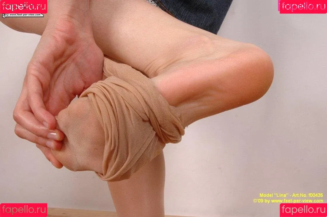 Feetperview / Sockenmädchen Onlyfans Photo Gallery 