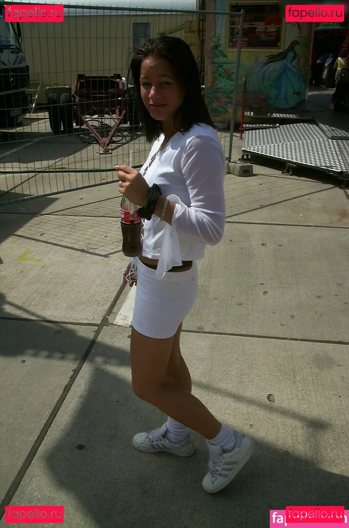 Feetperview / Sockenmädchen Onlyfans Photo Gallery 