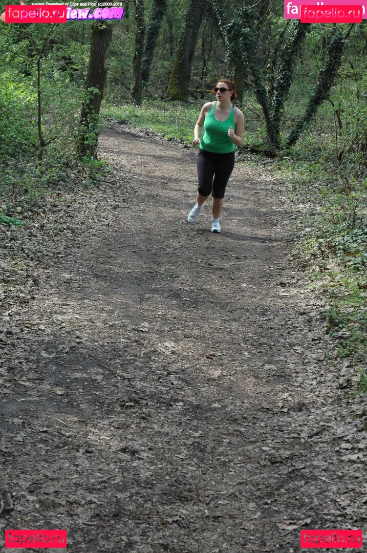 Feetperview / Sockenmädchen Onlyfans Photo Gallery 