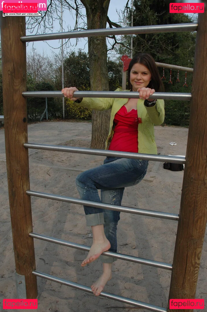 Feetperview / Sockenmädchen Onlyfans Photo Gallery 