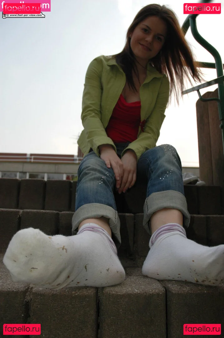 Feetperview / Sockenmädchen Onlyfans Photo Gallery 